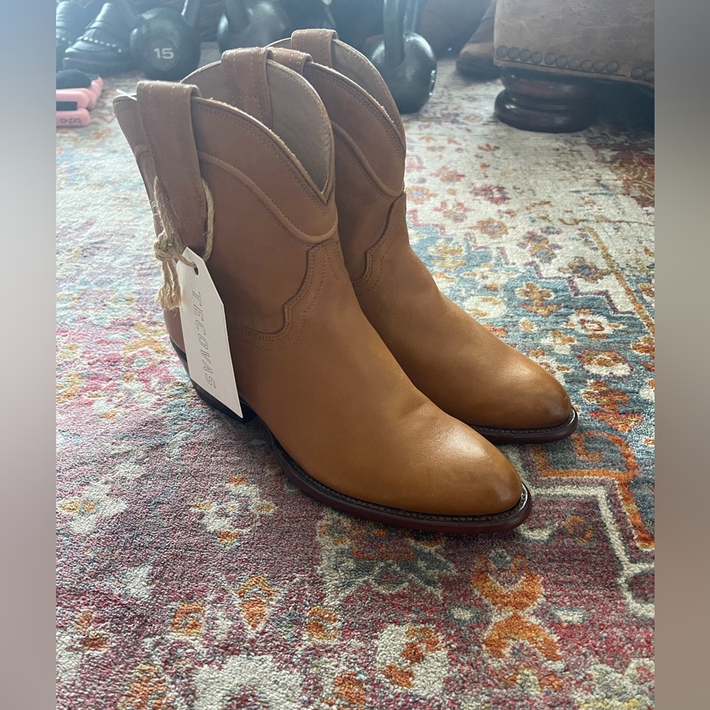 Tecovas “the penny” short cowboy boot - sz 7